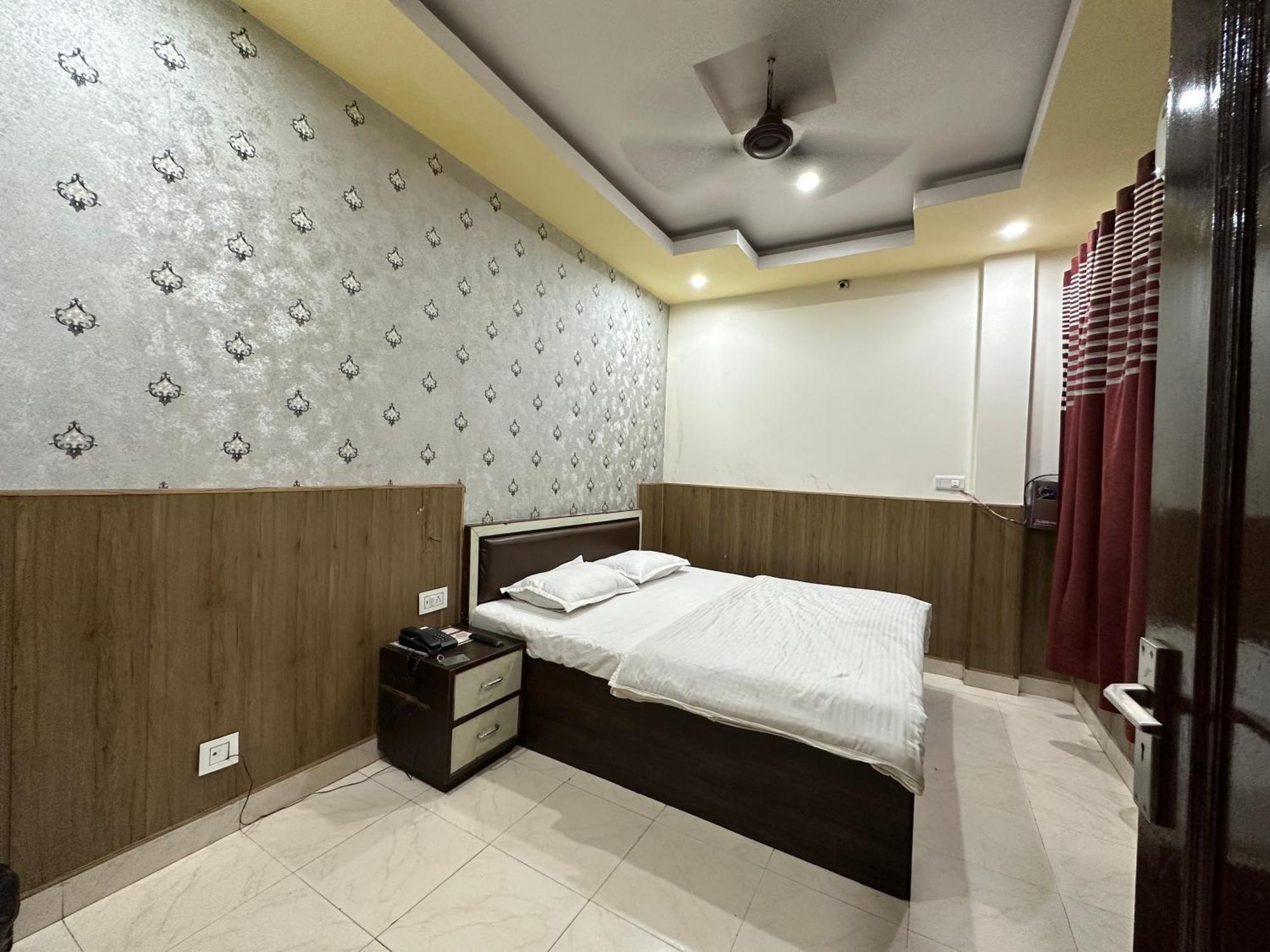 Hotel Ace Kurukshetra Exterior photo
